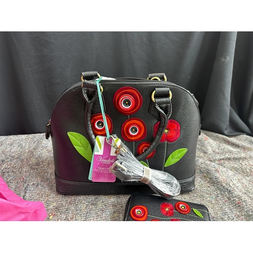 838 - Brand New Vendula London Poppy Maisy Bag & Purse Set