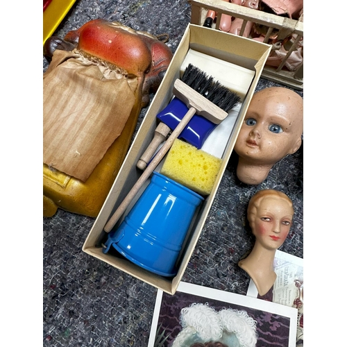 688 - Interesting Lot of Dolls House Bits etc incl. Boxed Tea for Four, Cleaning Set, Dolls, Ceramic Heads... 