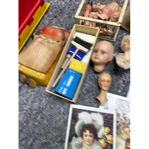 688 - Interesting Lot of Dolls House Bits etc incl. Boxed Tea for Four, Cleaning Set, Dolls, Ceramic Heads... 