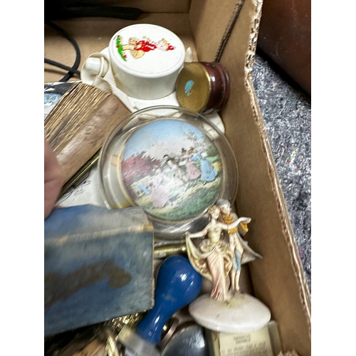 864 - Interesting Mixed Lot of Smalls and Nik Naks to include Vintage/Antique Jewellery Boxes, Pot Lids et... 