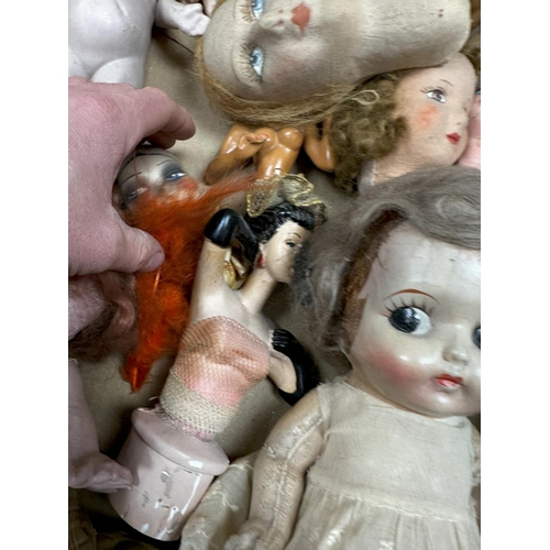 876 - Large Collection of Vintage & Antique Dolls