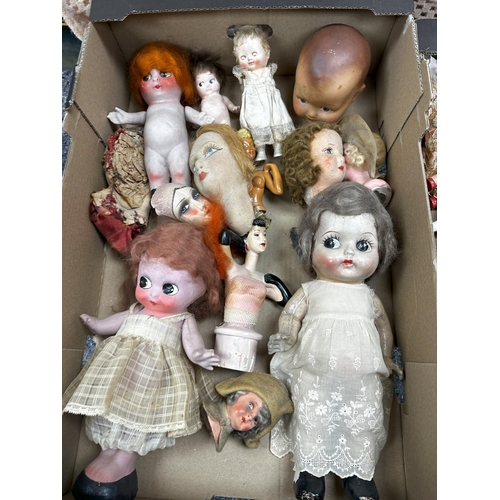 876 - Large Collection of Vintage & Antique Dolls