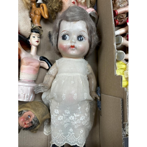 876 - Large Collection of Vintage & Antique Dolls