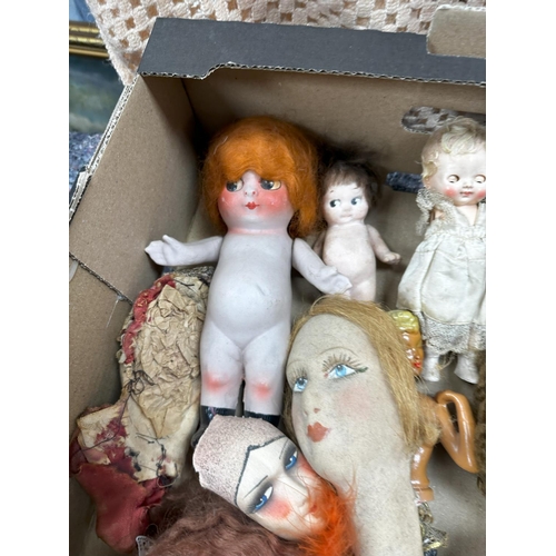 876 - Large Collection of Vintage & Antique Dolls