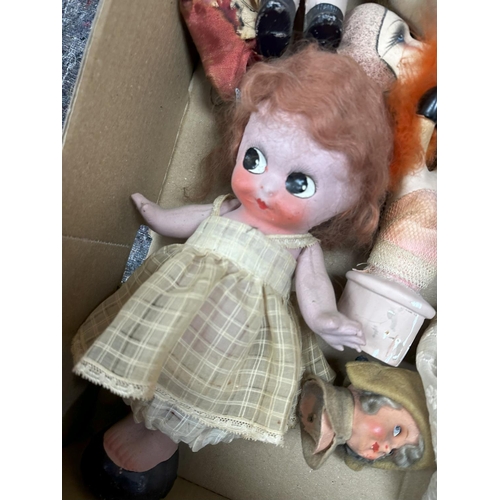 876 - Large Collection of Vintage & Antique Dolls