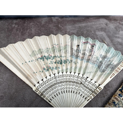 885 - 19th Century Chinese Hand Painted Bone/Paper Hand Fan