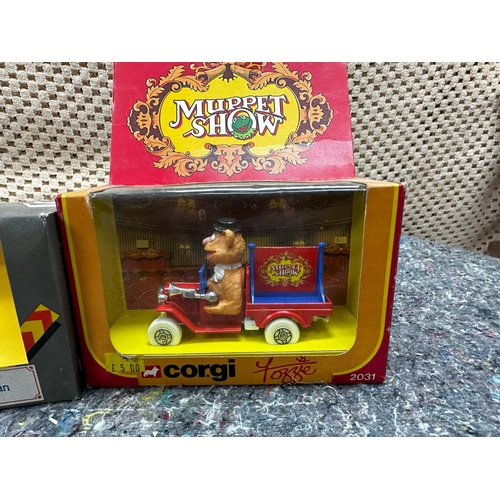 886 - Corgi 2031 Muppet Show M & B and Corgi Morris Minor Van