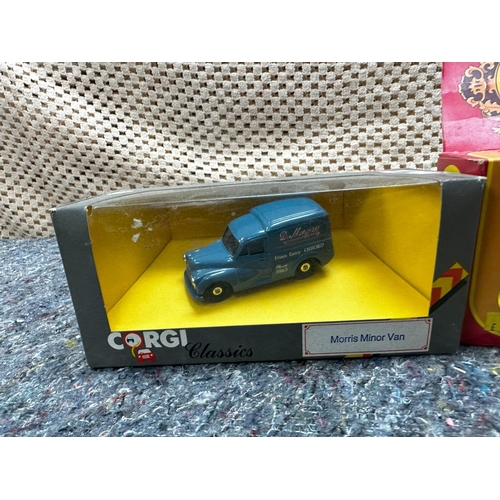 886 - Corgi 2031 Muppet Show M & B and Corgi Morris Minor Van