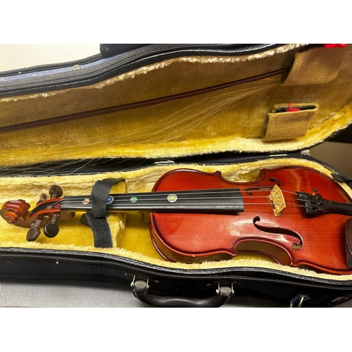 889 - The Stentor Student I Violin in a Case