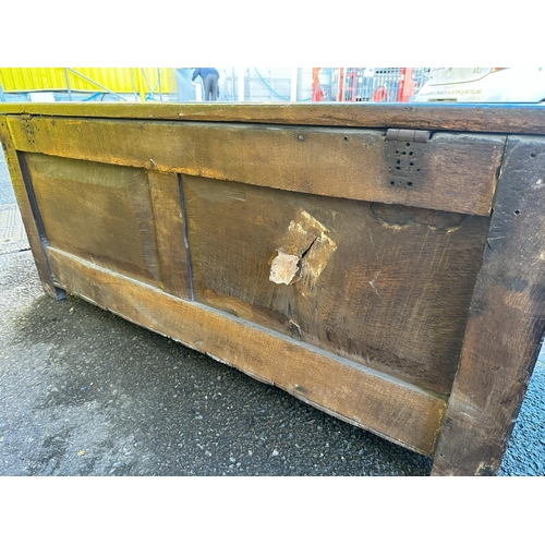 899 - 17th Century English Carved Three Panel Oak Coffer