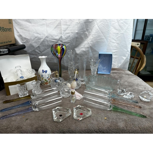 902 - Good Lot of Glass, Crystal & Other Interesting Items