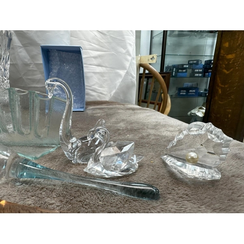 902 - Good Lot of Glass, Crystal & Other Interesting Items