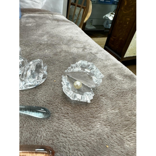 902 - Good Lot of Glass, Crystal & Other Interesting Items