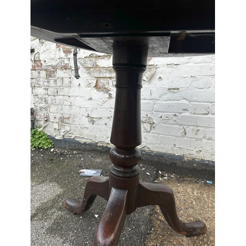 913 - Georgian Mahogany Tilt Top Tea Table