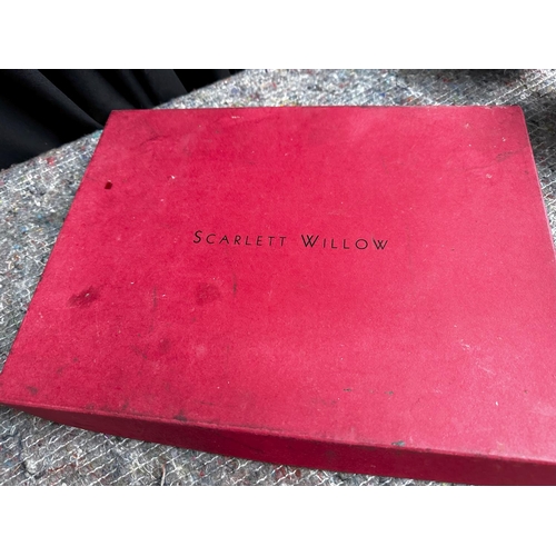 915 - Set of Scarlett Willow Placemats