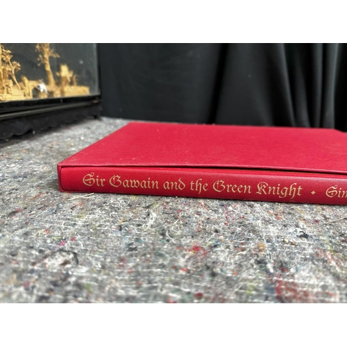 918 - The Folio Society Sir Gawain and the Green Knight