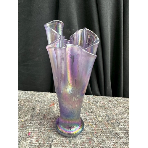 920 - Heron Glass Vase with Matching Bowl