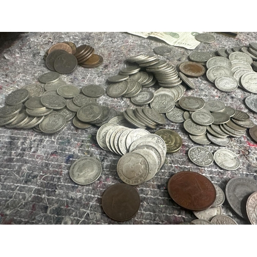 921 - Large Lot of British Coins to Include 850g Of Various pre 1947 Silver Content Coins