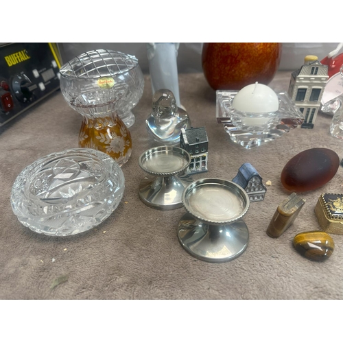 931 - Good Mixed Lot to Include Glass, Figurines etc