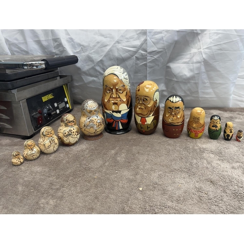 937 - Two Sets of Vintage Russian Dolls