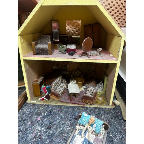 701 - A Collection of Dollhouses and Rooms including 2 Conservatories & all Accompanying Furniture (9 in t... 