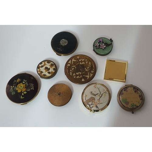 53 - Selection of vintage powder / mirror compacts