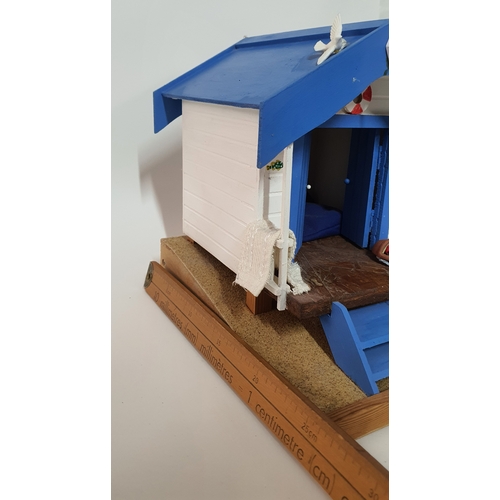 85 - Good quality wooden beach hut model