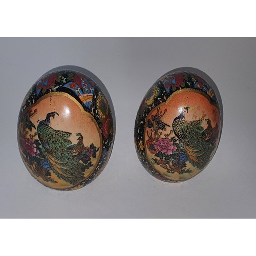 134 - Pair of Vintage oriental satsuma peacock eggs