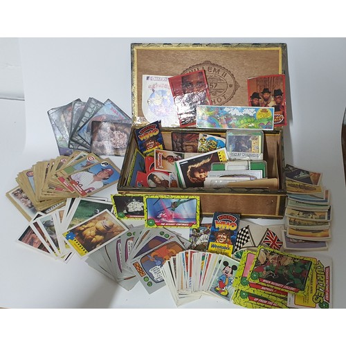 79 - Vintage lot of old trading cards including baseball, Turtles, Dr.who and more