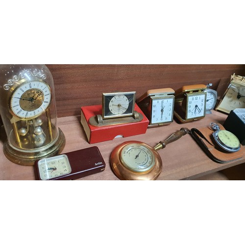 160 - Selection of vintage small clocks etc.