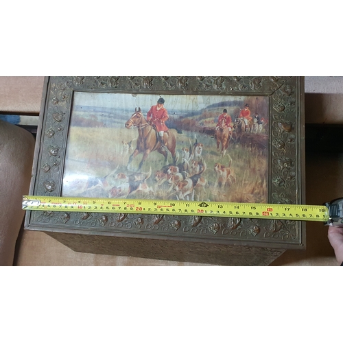 64A - Vintage box with Hunting Scene