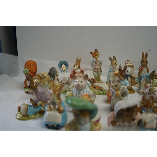 736 - Large collection of Beswick Beatrix Potter Figurines