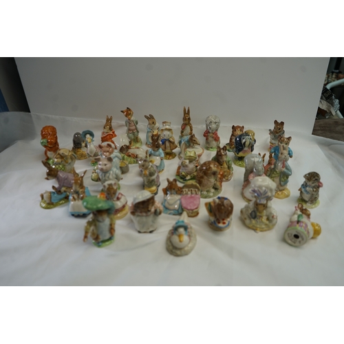 736 - Large collection of Beswick Beatrix Potter Figurines