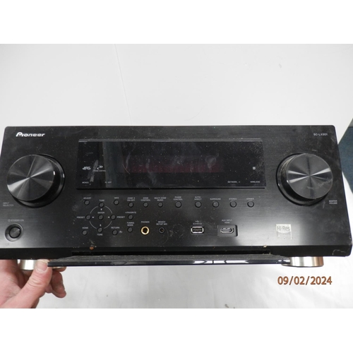 901 - Boxed Pioneer AV Reciever SC-LX501