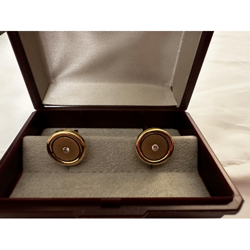 13 - Pair of Gents 14k Gold & Diamond Cufflinks 11g