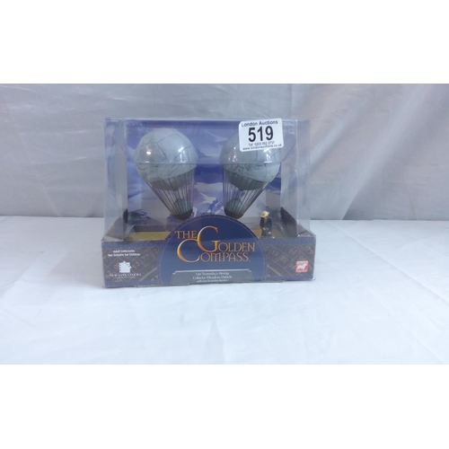 519 - Corgi-The Golden Compass- Lee Scoresby's Airship