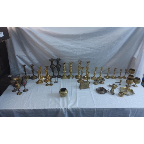 508 - Large Lot of Various Brass Items from Pub Closure