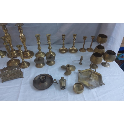 508 - Large Lot of Various Brass Items from Pub Closure