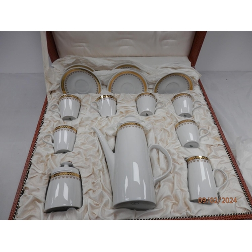 898 - Vintage Unused Lichte German Fine China Coffee Set In Display Box