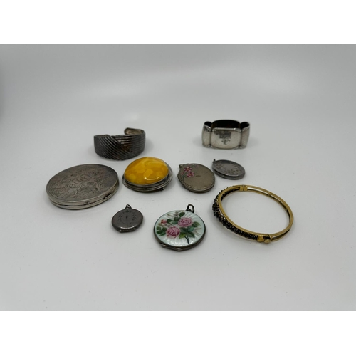 219 - Group of Interesting Silver Items including Lockets, Pendant etc plus other non silver items