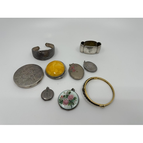 219 - Group of Interesting Silver Items including Lockets, Pendant etc plus other non silver items