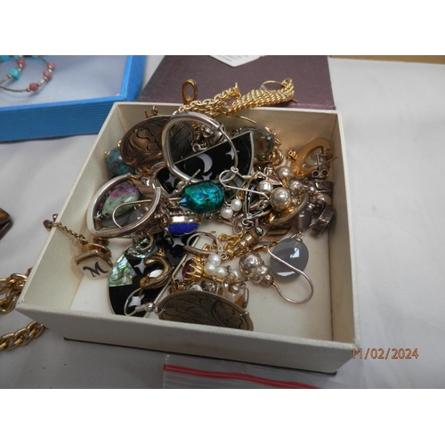 177 - Good Lot of Jewellery to include Designer Pieces, Silver (100g+) etc