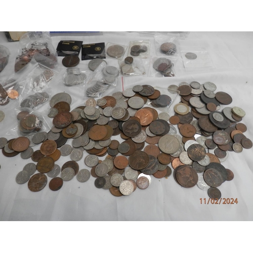 180 - Good Mixed Lot of Coins