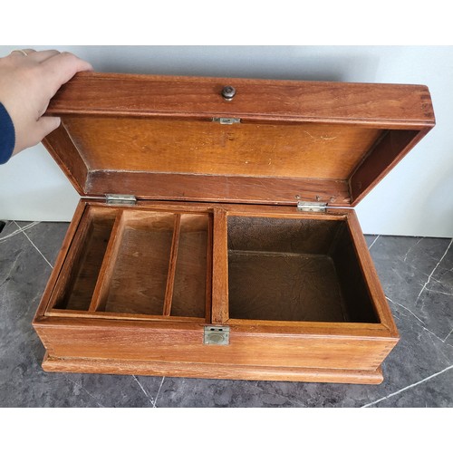 87 - A good quality antique wooden box