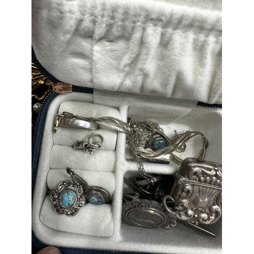 200 - Good Mixed Lot of House Clearance Jewellery incl. Silver plus a box of Silver items incl. Vesta Case... 