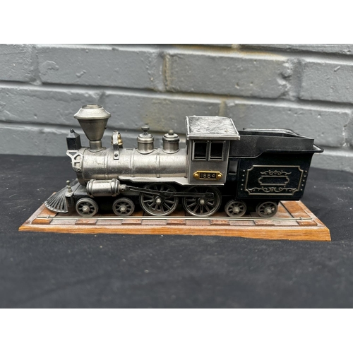 1343 - Vintage Japanese Made Locomotive Form Table Lighter