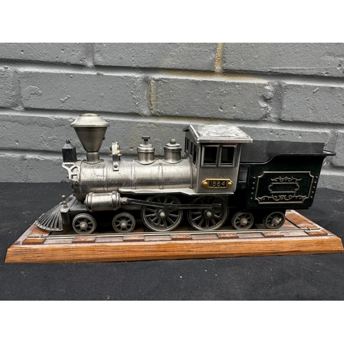 1343 - Vintage Japanese Made Locomotive Form Table Lighter