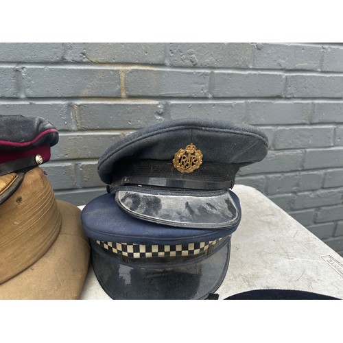 979 - Victorian Royal Artillery Pillbox Cap, US Marine Corpo Khaki Visor Cap (WW2), RAF Beret, RAF Visor C... 