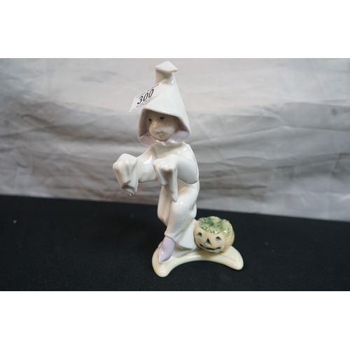 300 - Vintage Lladro Trick or Treat Figurine