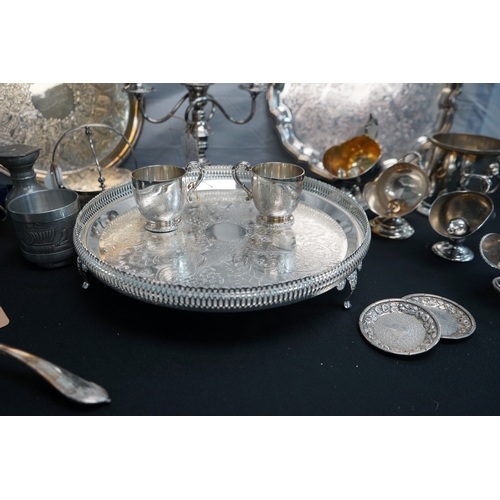 359 - Good lot of  Silver plate / Stainless and pewter items